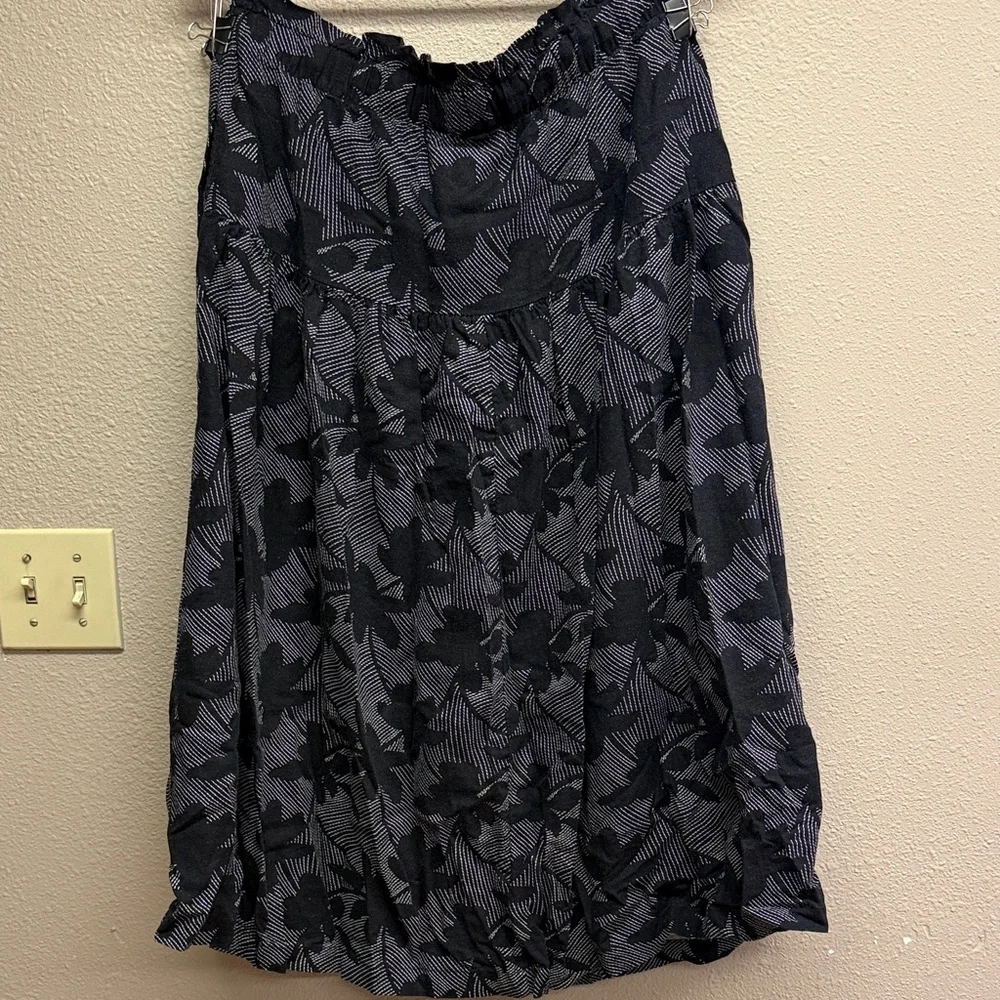 Universal Thread Black and Gray Floral Midi Skirt - Picture 3 of 4